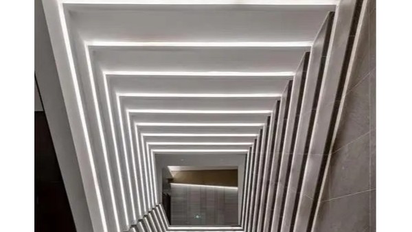 業内人士透露用LED燈帶找這樣的LED控制器廠家靠譜