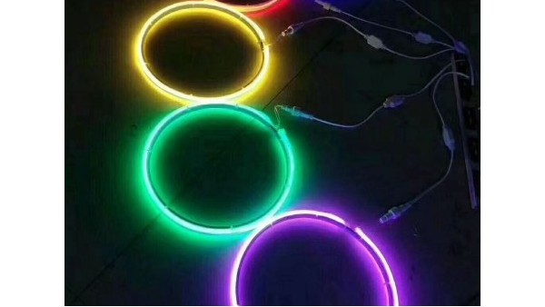 選擇這家跑馬燈帶控制器廠可享受一對一服務