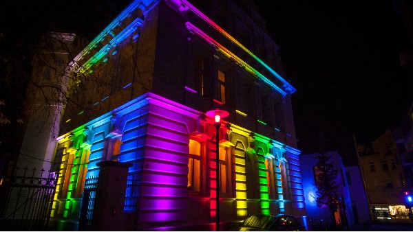 多功能彩燈控制器的價格怎麽理解？