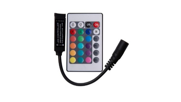 選擇一家有保障的led七彩控制器廠家很重要